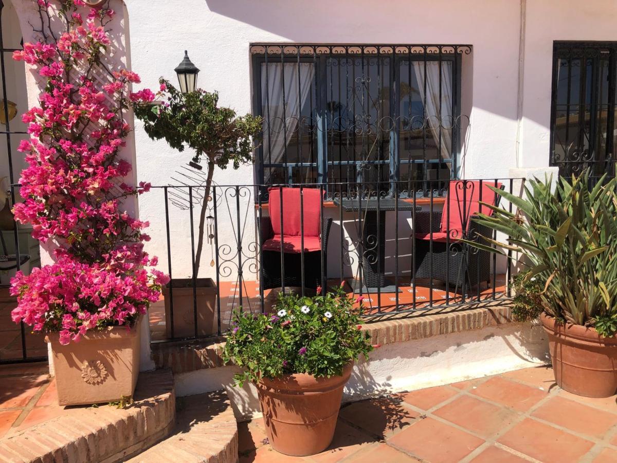 Charming 2 Bed Apartment Next To Cabopino Beach, Spain Marbella Exterior photo